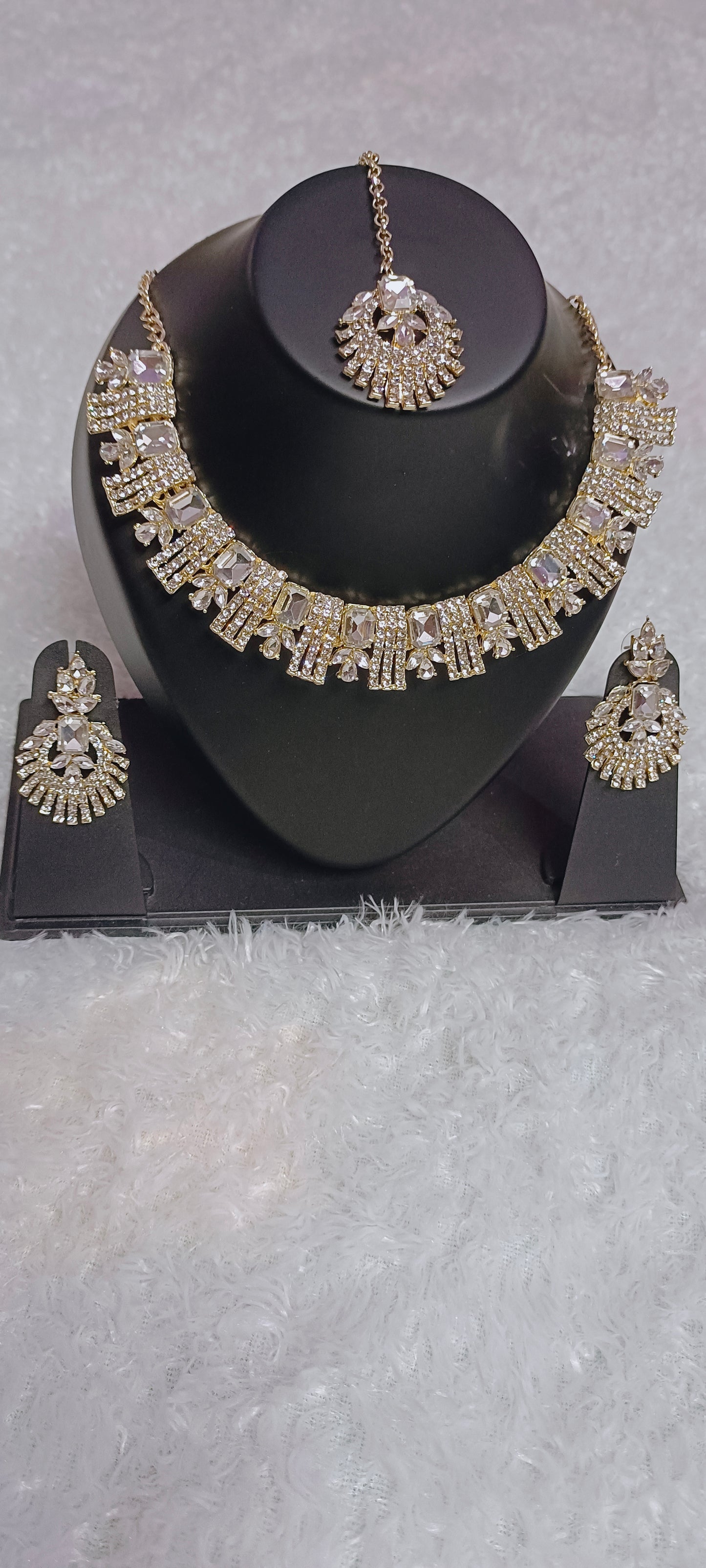 AD Kundan necklace