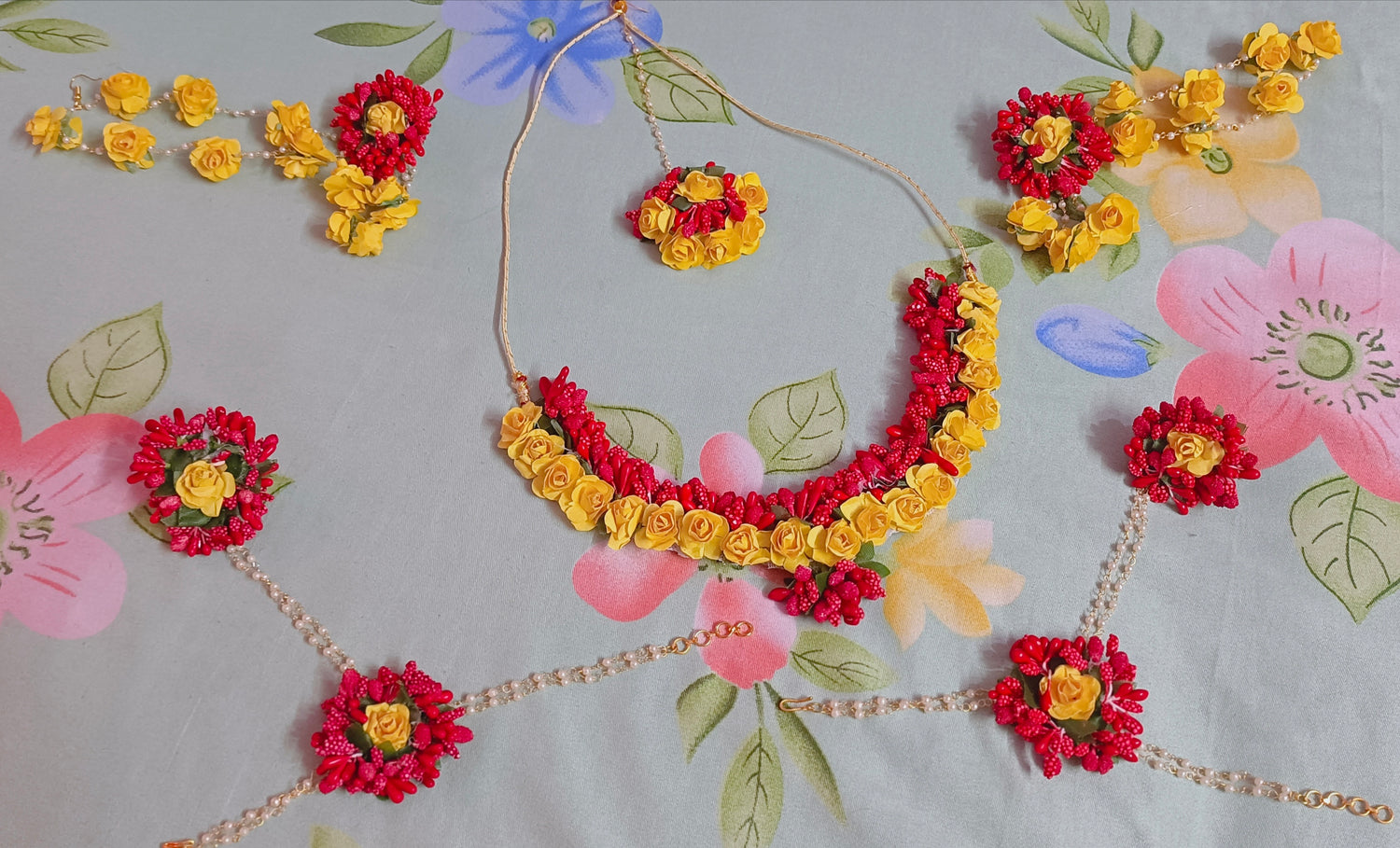 flower jewellery